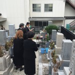 法泉寺春日野墓地で納骨式です