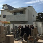 中勝寺、寺院墓地にて納骨式の立会させていただきました。