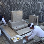 芦屋市の芦屋霊園に、本御影石のオリジナルデザイン墓石が完成しました。