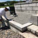 滋賀県の寺院墓地の一角にある広大な墓所の外柵メンテナンスを行いました。