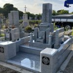 明石市営石ケ谷墓園に、大島石の神戸型和型墓石が完成しました。