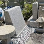 神戸市の舞子墓園での墓地整備工事、お墓じまいした竿石を霊標として移設しました。
