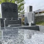 淡路島より神戸市の舞子墓園に改葬、黒龍石の洋型墓石を建立し霊標は移設しました。