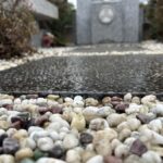 神戸市営 舞子墓園で、竿石の交換、玉砂利の洗浄など墓地のメンテナンス工事をしました。