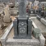 神戸市の石屋墓園に、黒龍石８寸神戸型の和型墓石が完成しました。